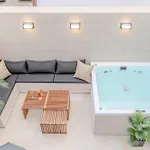 Lejlighed Mos Luxury Suits 
