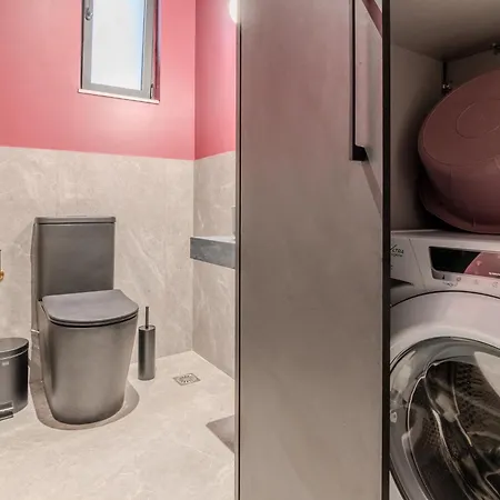 Daire Mos Luxury Suits 